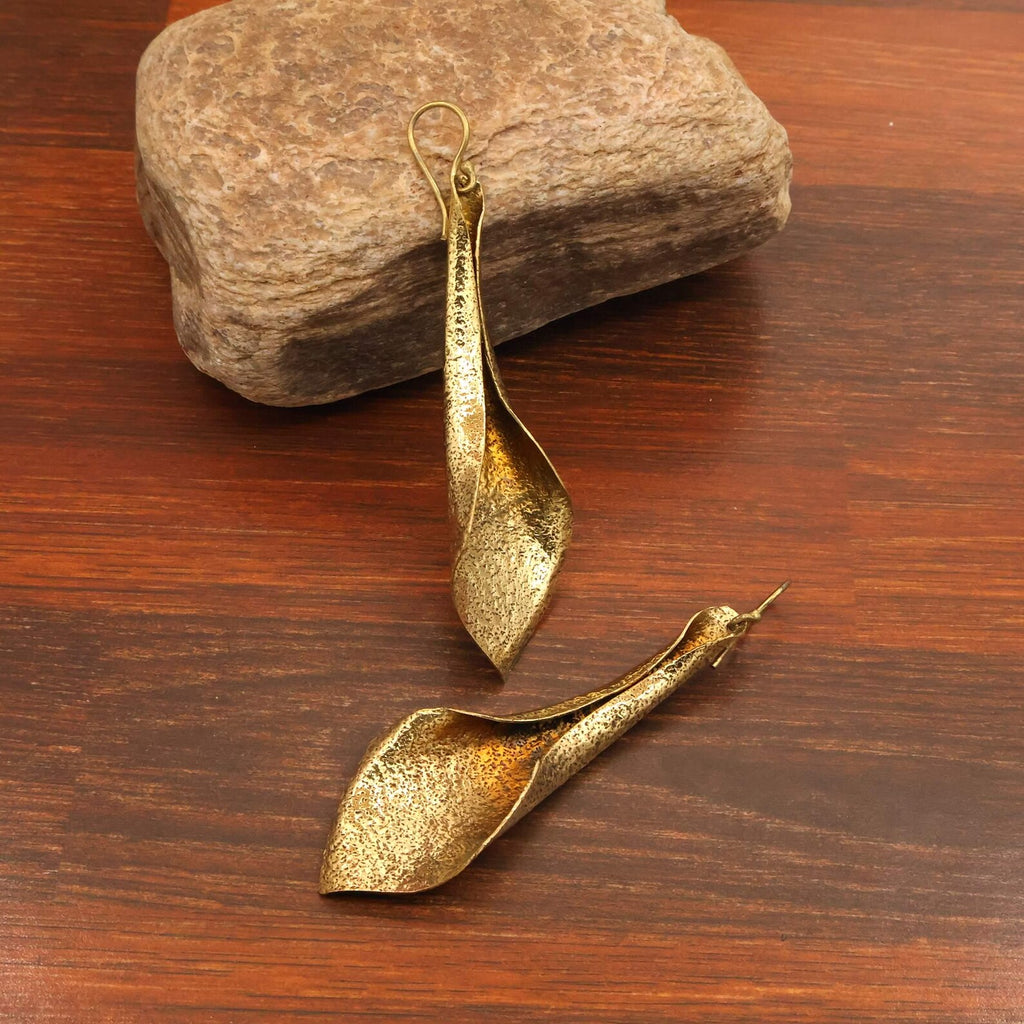 Minimalist Gold Leaf Dangle Earrings
